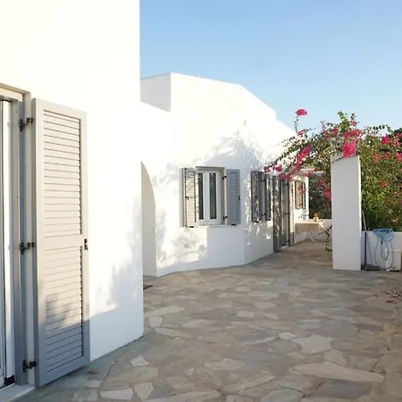 Maria's House * パロス島